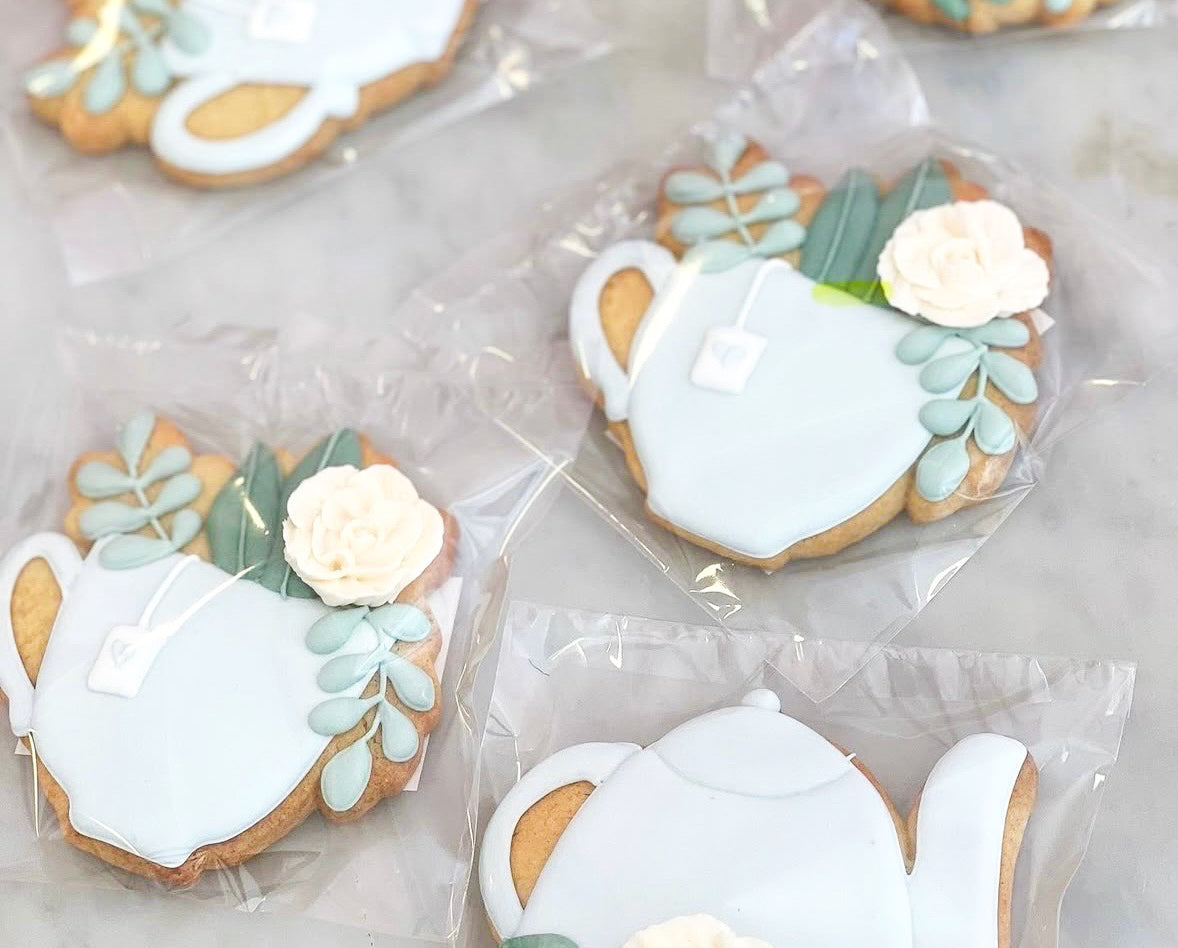 Biscuit - Tasse et fleurs - Miss Lili's Boutique