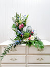 Arrangement de fleurs funéraires pour urne sublime