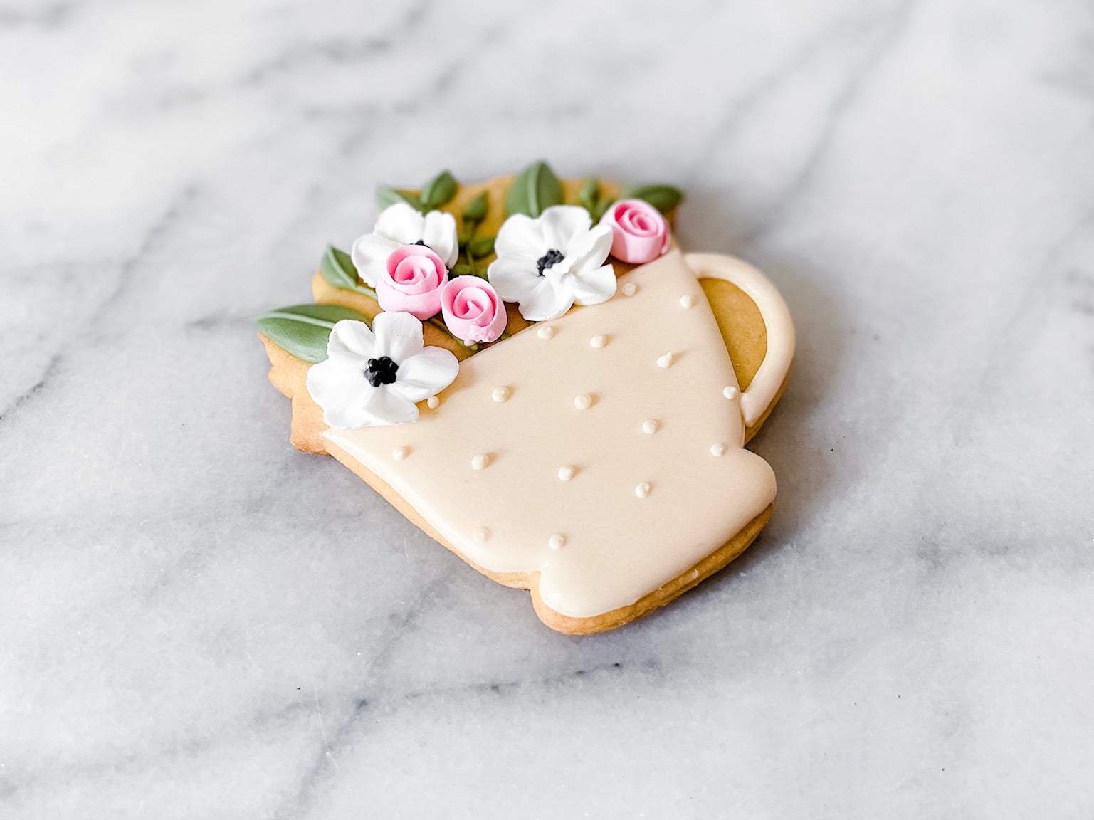 Biscuit - Tasse et fleurs - Miss Lili's Boutique